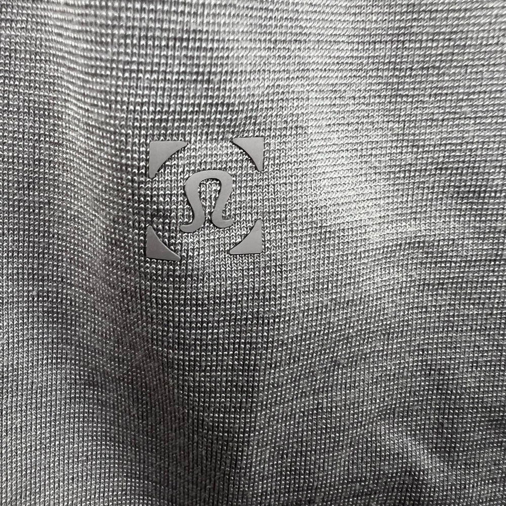 Lululemon Polo Golf Shirt Mens Medium Gray Short Sleeve Collared Button Placket - Picture 6 of 10